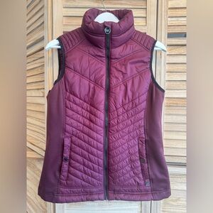 MICHAEL by MICHAEL KORS Puffer Vest in Maroon/Burgundy, Size Medium
